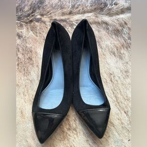 Lanvin Black Suede and Leather Flats Sz 39